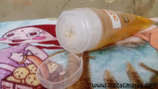 Sri Sri Ayurveda Orange Face Wash Packaging