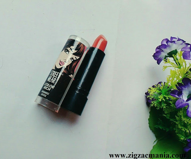 StreetWear Color Rich Ultra Moist Lipstick Berry Dreamy (Shade no: 26) Review & Swatch