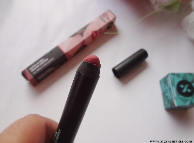 Sugar Cosmetics Matte As Hell (Holly Golightly) Crayon Lipstick | Review & Swatch