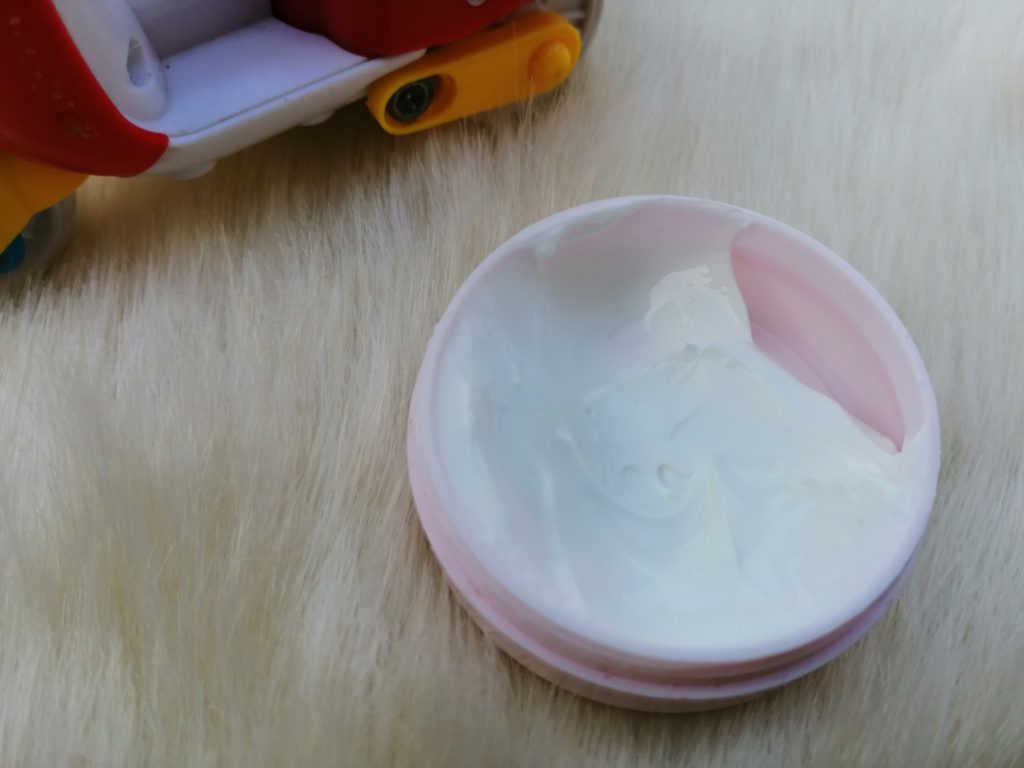 VLCC Cold Cream| Review