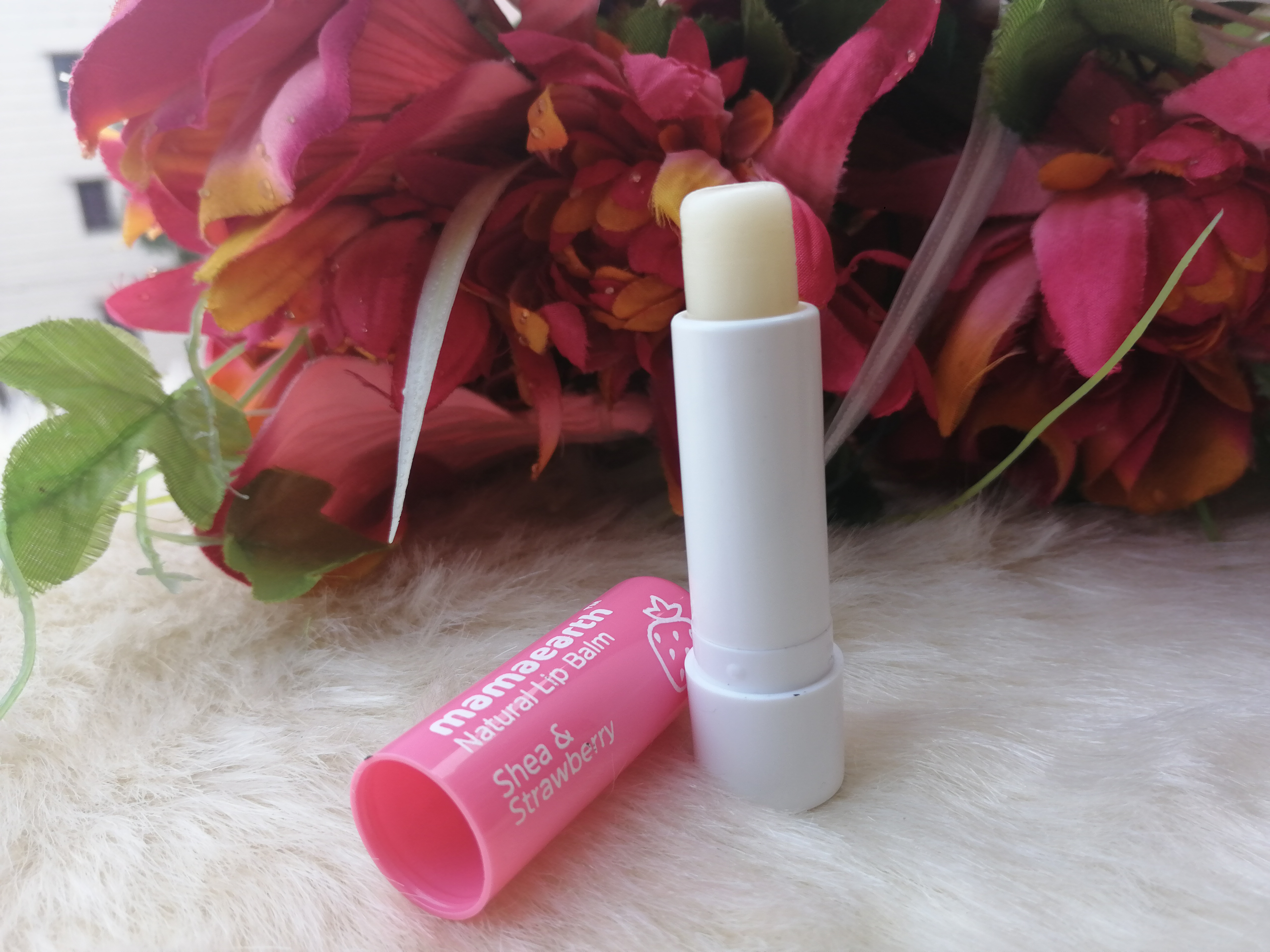 Mamaearth Natural Lip Balm (Shea butter & Strawberry)| Review