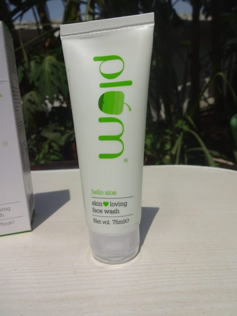 Plum Hello Aloe Skin Loving Face Wash| Review