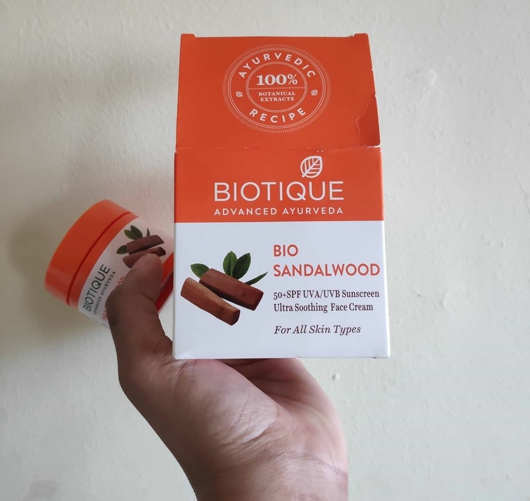 Biotique bio-sandalwood sunscreen|Review