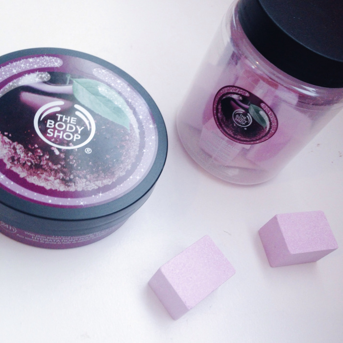 The Body Shop Frosted Plum Scented Body Butter & Bath Fizzers| Review