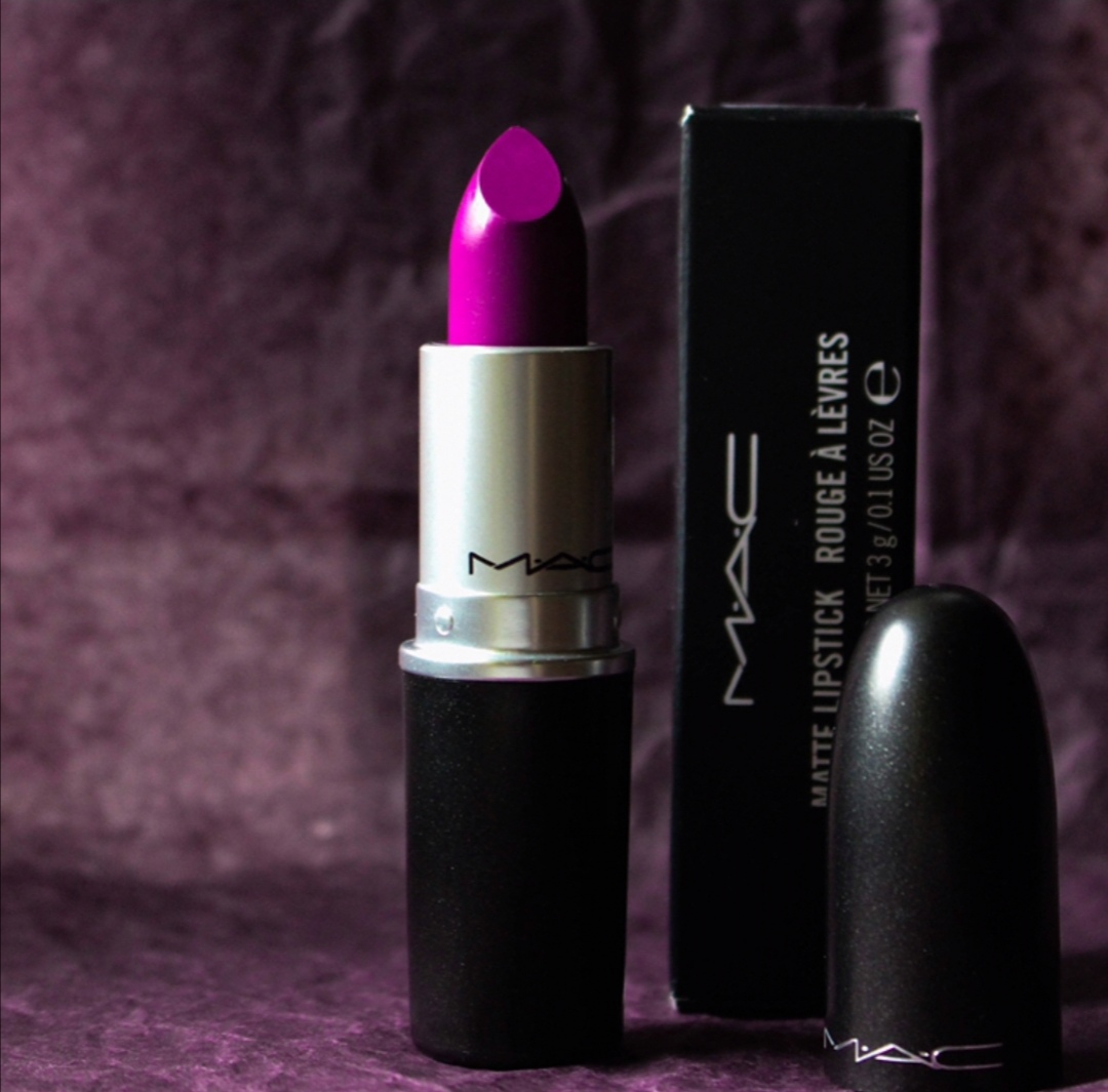 MAC Heroine Lipstick| Review & Swatch