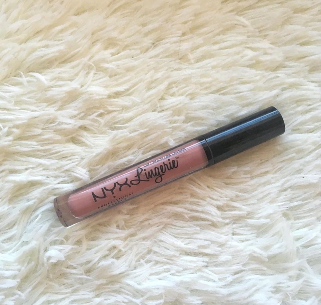 Nyx Lingerie Liquid Lipstick (Bedtime Flirt)|Review & Swatch