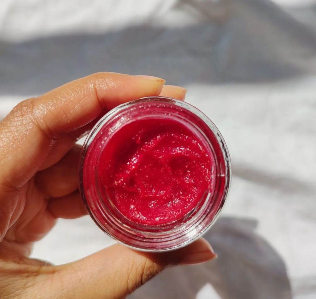 Bella Vita Organic NicoLips Lip Lightening Scrub Balm| Review