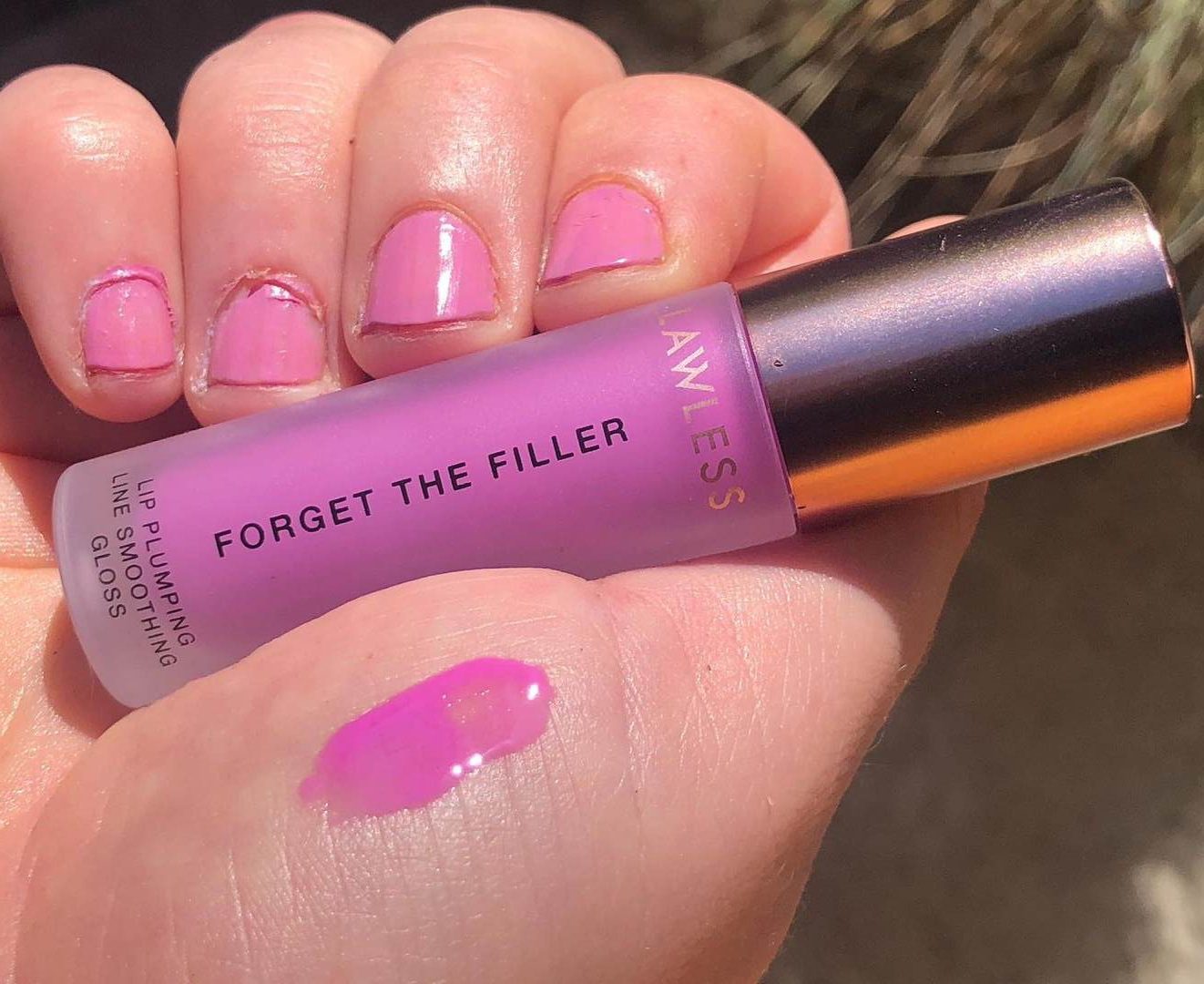 Lawless Forget The Filler Lip Plumping Line Smoothing Gloss Violet Bloom| Review