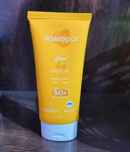 Aqualogica Glow Dewy Sunscreen SPF 50 PA++++| Review