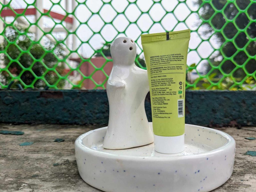 Dot & Key Cica Calming Blemish Clearing Face Wash| Review