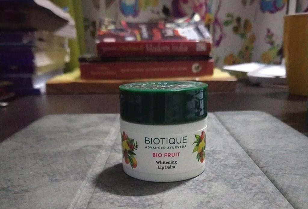 Biotique Fruit Whitening Lip Balm| Review