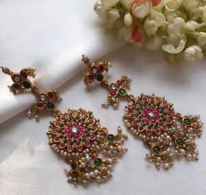 5 Jhumka Trends That a Woman Cannot Miss Out On