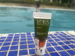 Lotus Botanicals Vitamin C Skin Brightening Day Crème| Review