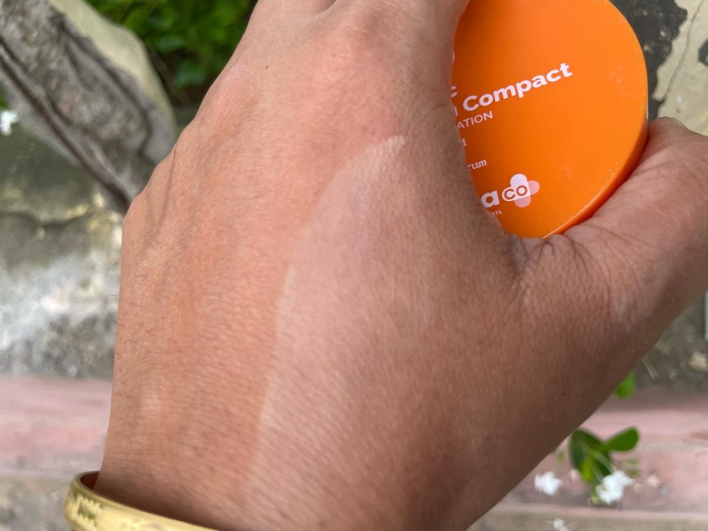 The Derma Co . Hyaluronic Sunscreen Compact Powder Spf 50 Pa+++| Review