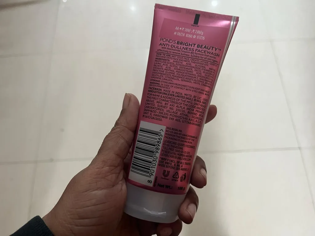 Pond's Bright Beauty Facewash with Niacinamide| Review